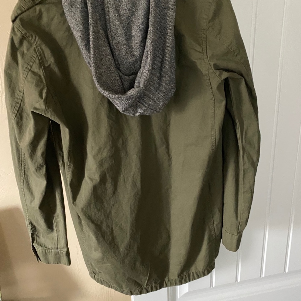 HoodedJacket - Picture 3 of 3